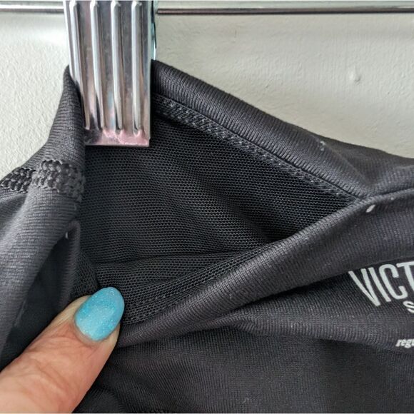 NWOT Victoria's Secret Sport Knockout Leggings with Mesh Lace Cutouts - L - Picture 4 of 9